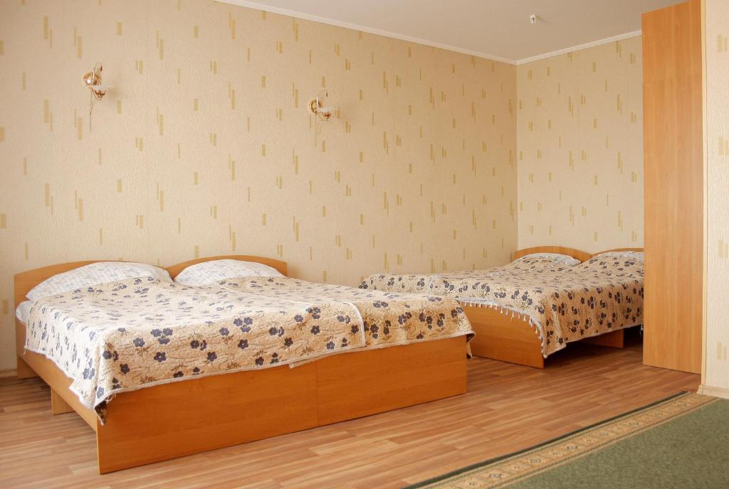 Hotel Admiral Nelson Skadovsʼk Esterno foto
