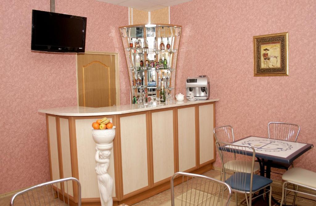 Hotel Admiral Nelson Skadovsʼk Esterno foto