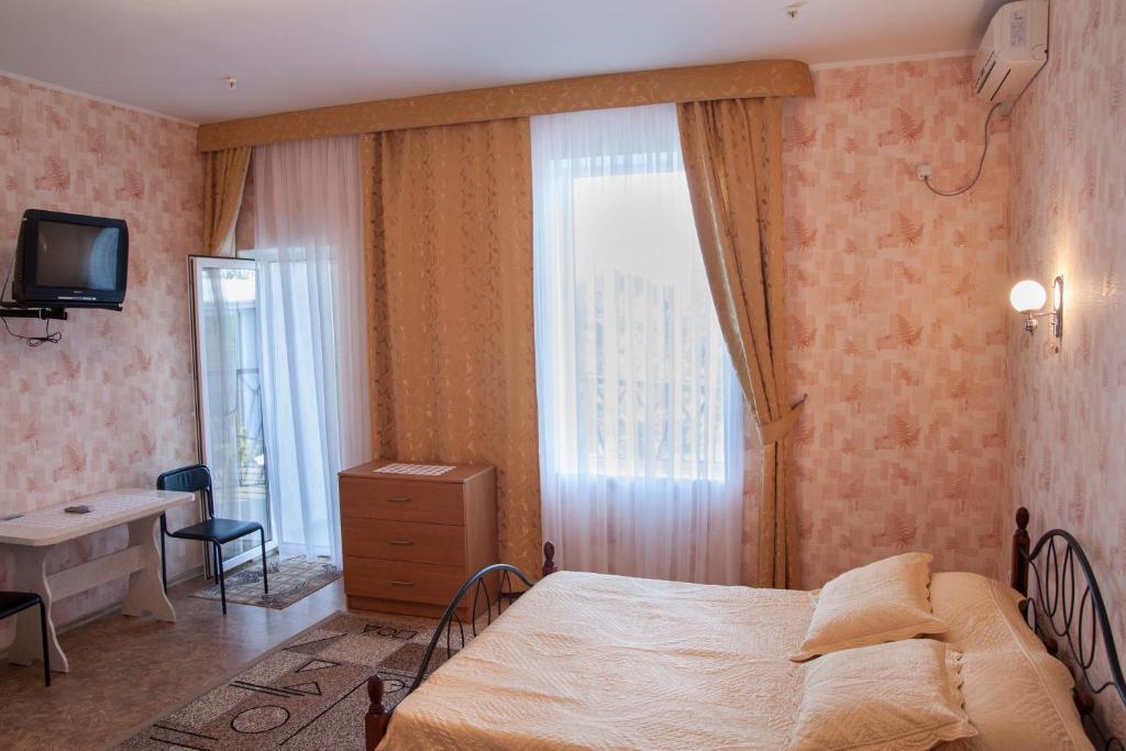 Hotel Admiral Nelson Skadovsʼk Esterno foto